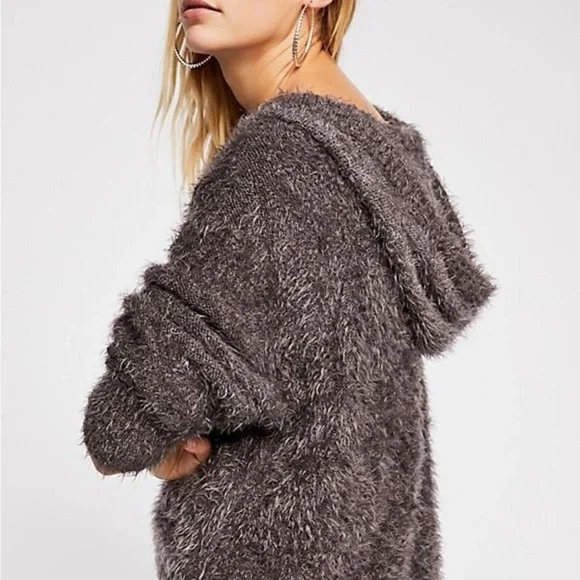Free People Sweater Top Fuzzy Light As a Feather Hoodie Large New size Large - Picture 2 of 11